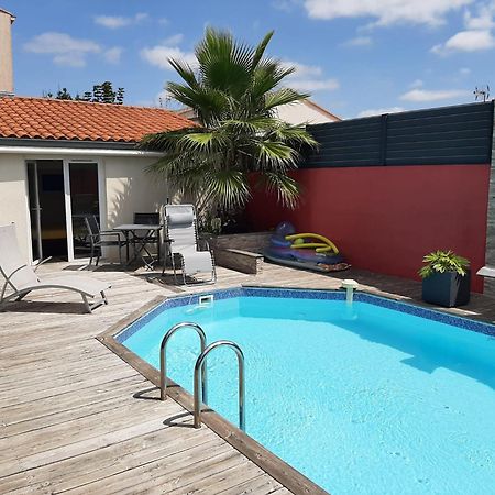 Studio Independant Chez L'Habitant Avec Piscine Et Cuisine Exterieures La Rochelle  Eksteriør bilde