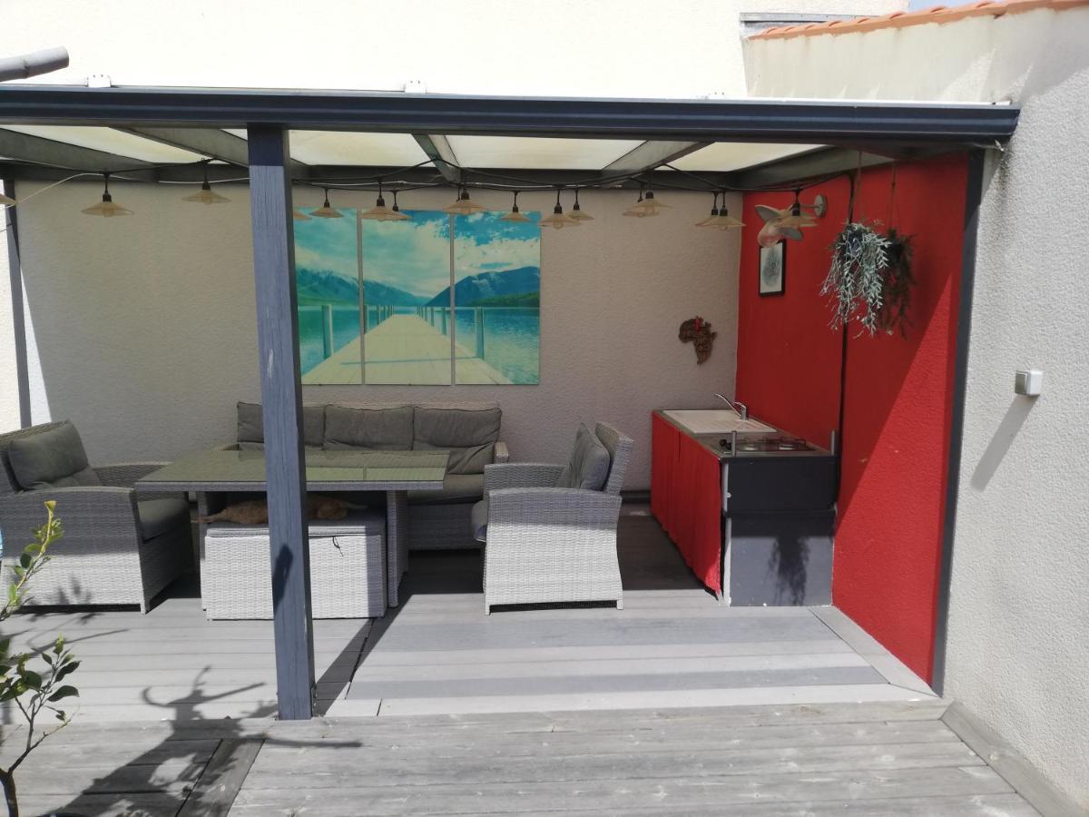 Studio Independant Chez L'Habitant Avec Piscine Et Cuisine Exterieures La Rochelle  Eksteriør bilde