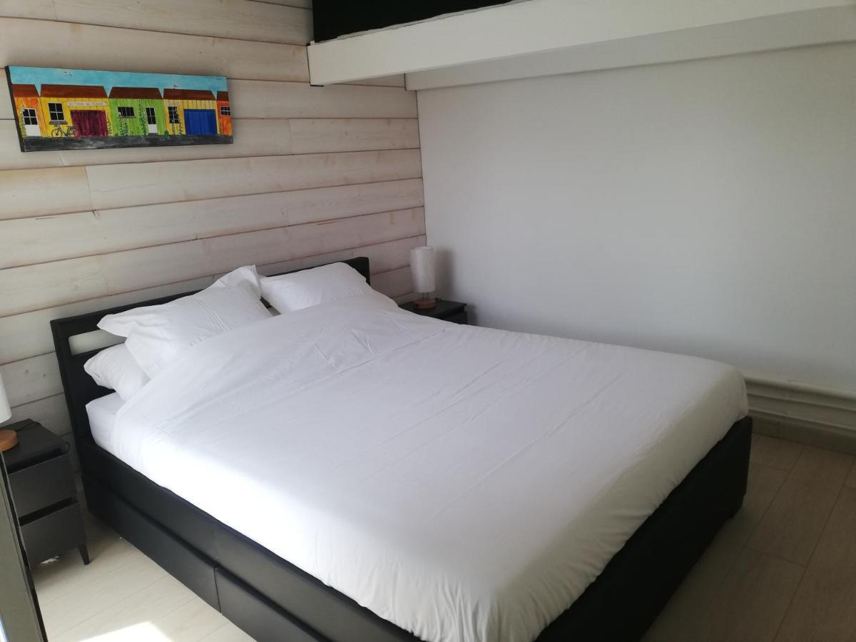 Studio Independant Chez L'Habitant Avec Piscine Et Cuisine Exterieures La Rochelle  Eksteriør bilde